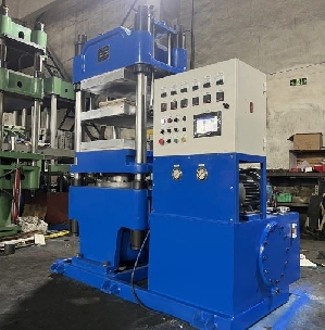 XLB-600X600-1D-200T平板硫化機（標準機型）